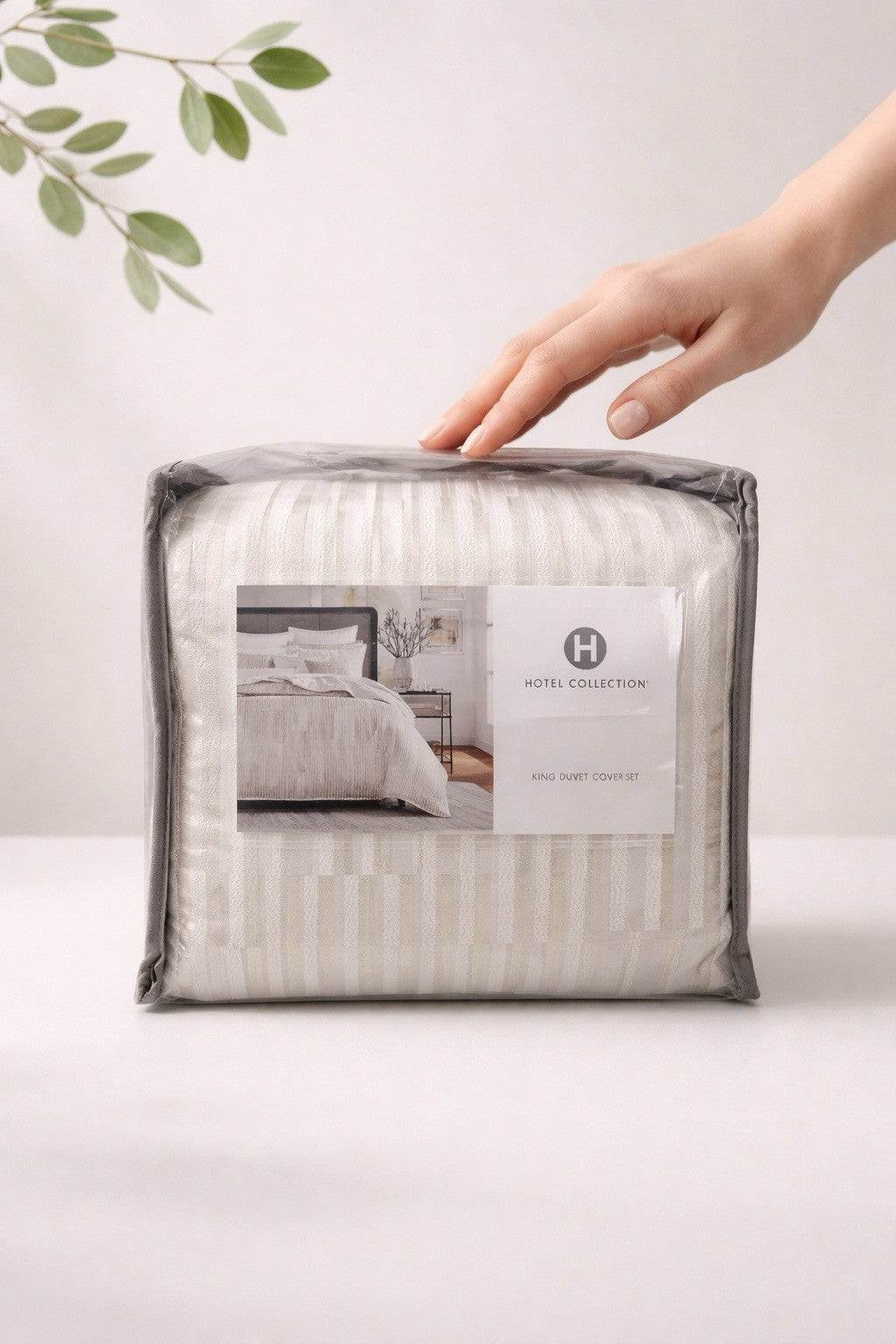 Hotel Collection Metallic Strie KING Duvet Cover & 2 King Shams Ivory / Gold